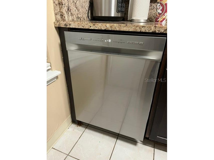 9100 Dr Martin Luther King Jr Street N #1411 Saint Petersburg FL 33702 - Duck Pond TB8511180 image11