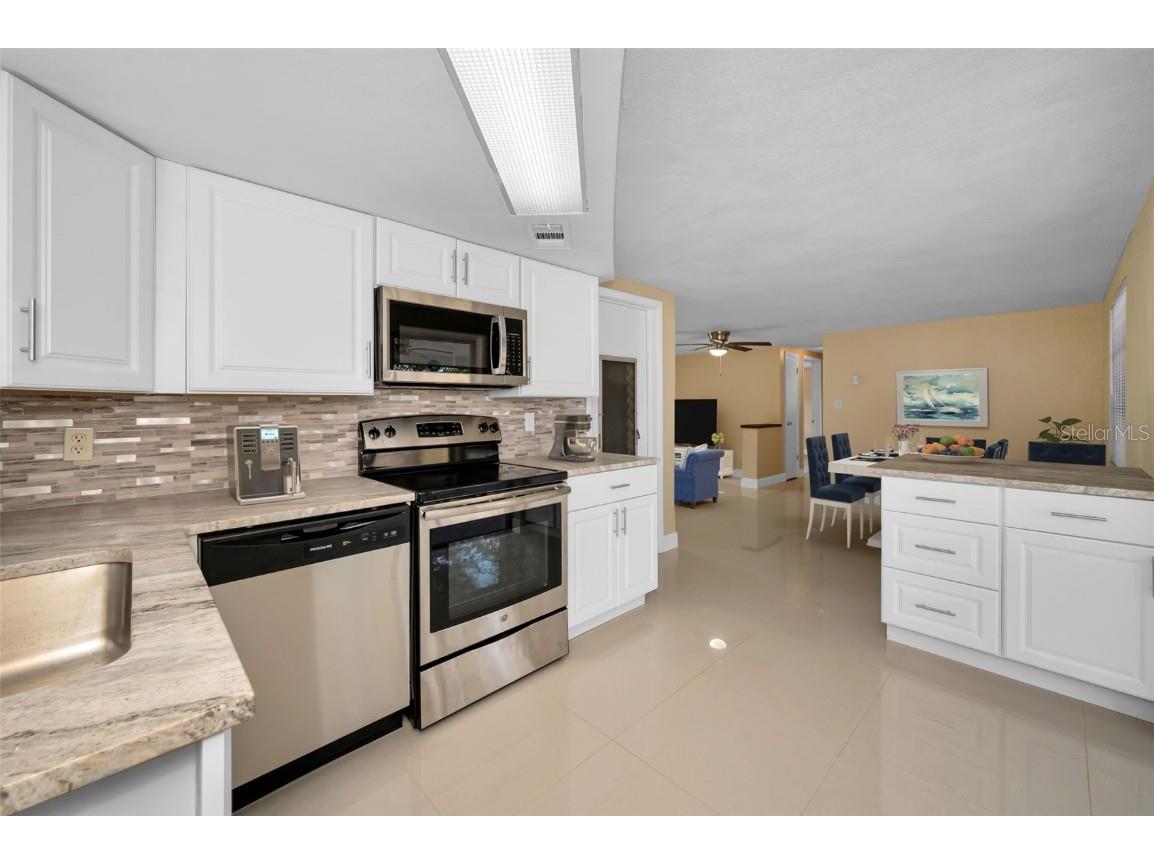 9100 Lunar Lane Port Richey FL 34668 TB8392203 image18