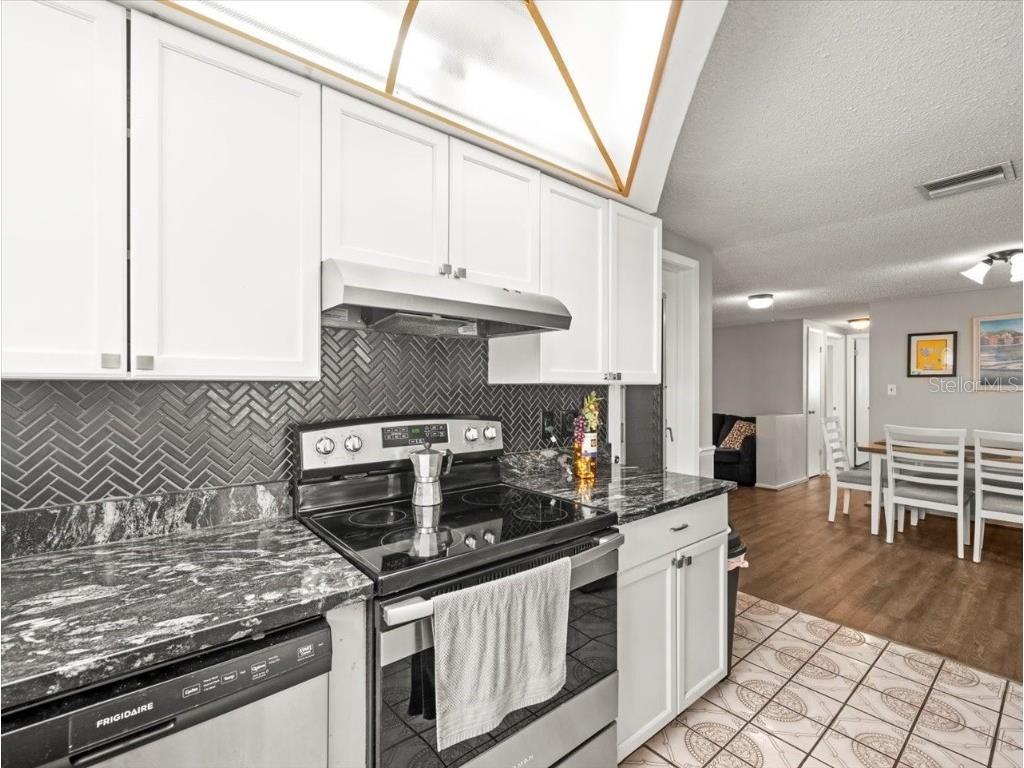 9100 Suffolk Lane Port Richey FL 34668 V4946217 image9