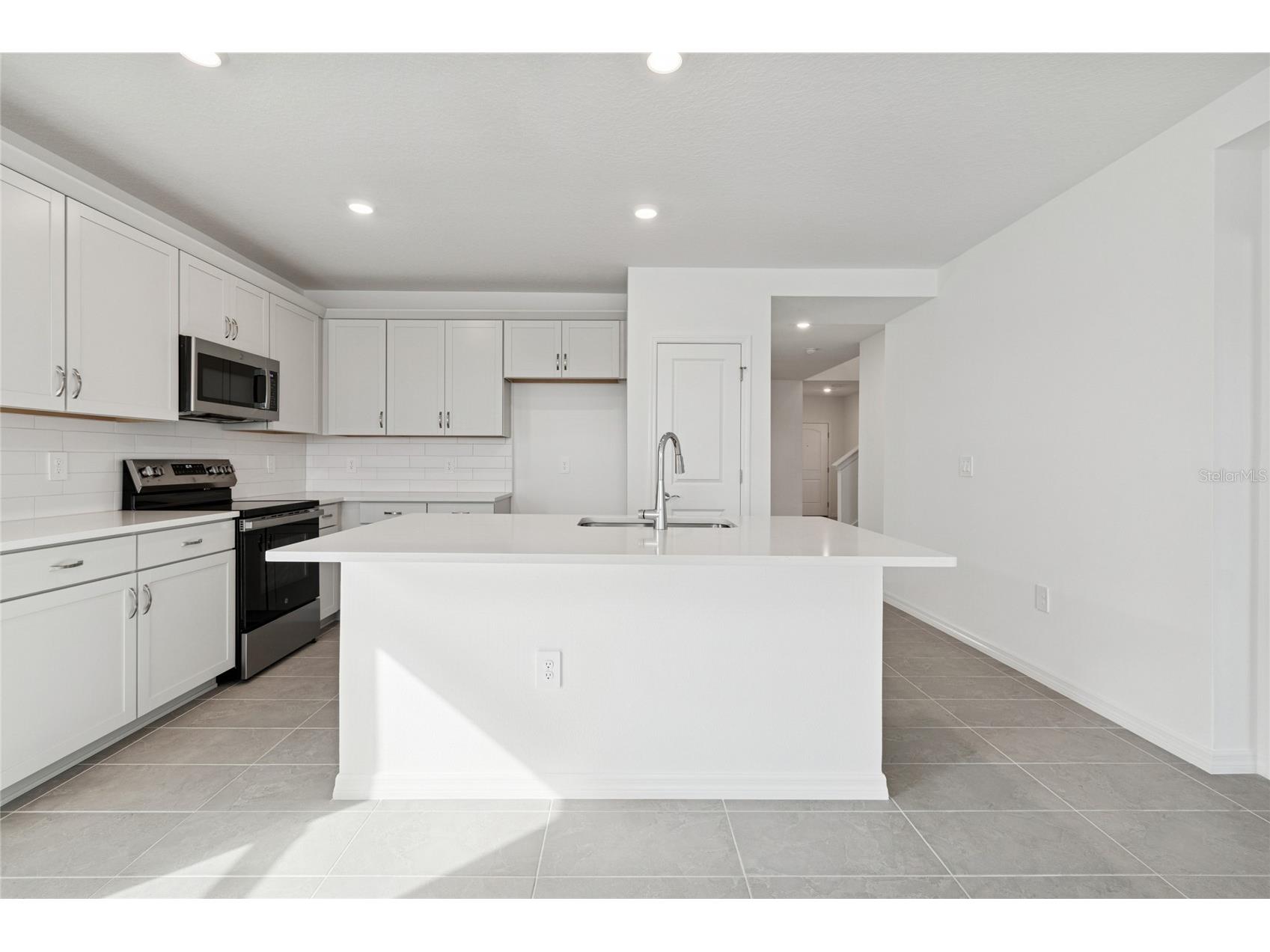 9102 Optimist Way Palmetto FL 34221 R4910325 image8