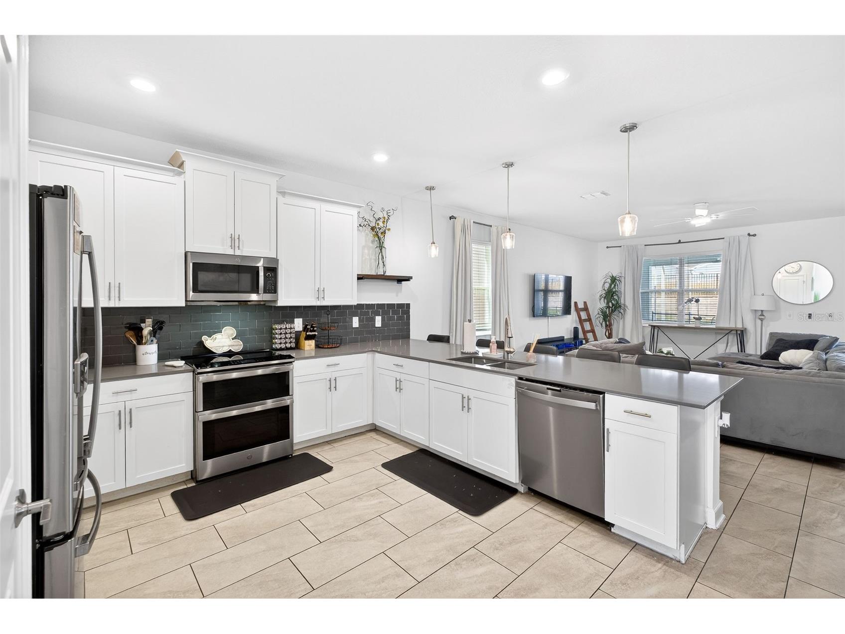9102 Sommerset Hills Drive Davenport FL 33896 O6402019 image10