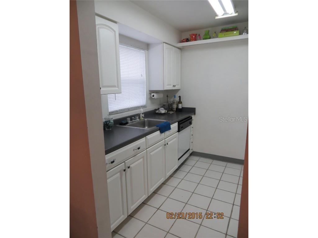 9106 Tudor Drive #L104 Tampa FL 33615 TB8451539 image6