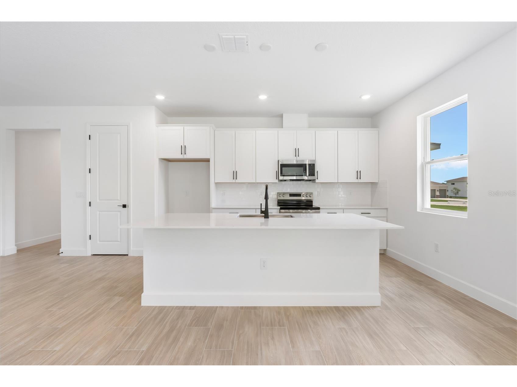 9109 Players Drive Weeki Wachee FL 34613 S5118970 image10