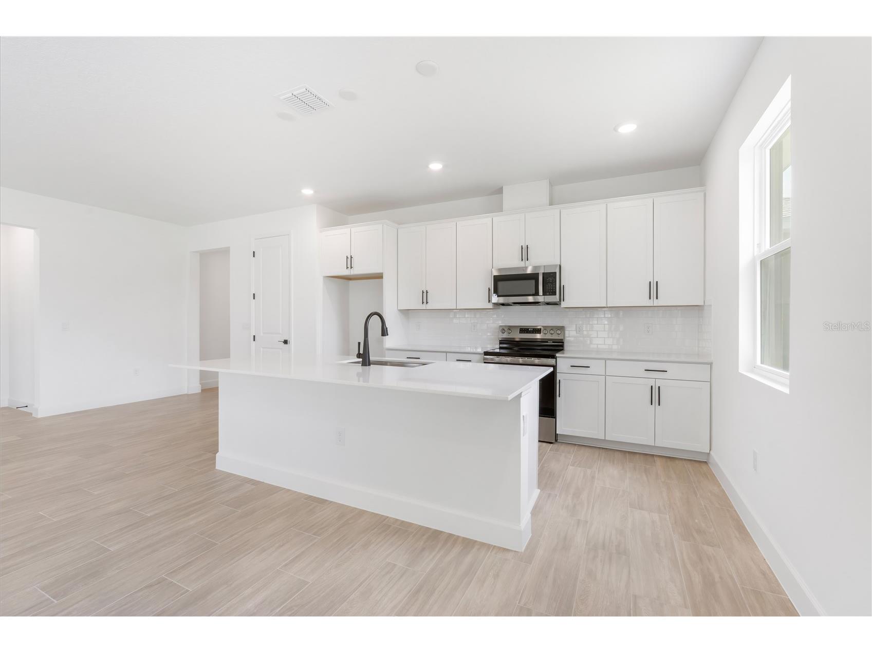 9109 Players Drive Weeki Wachee FL 34613 S5118970 image11