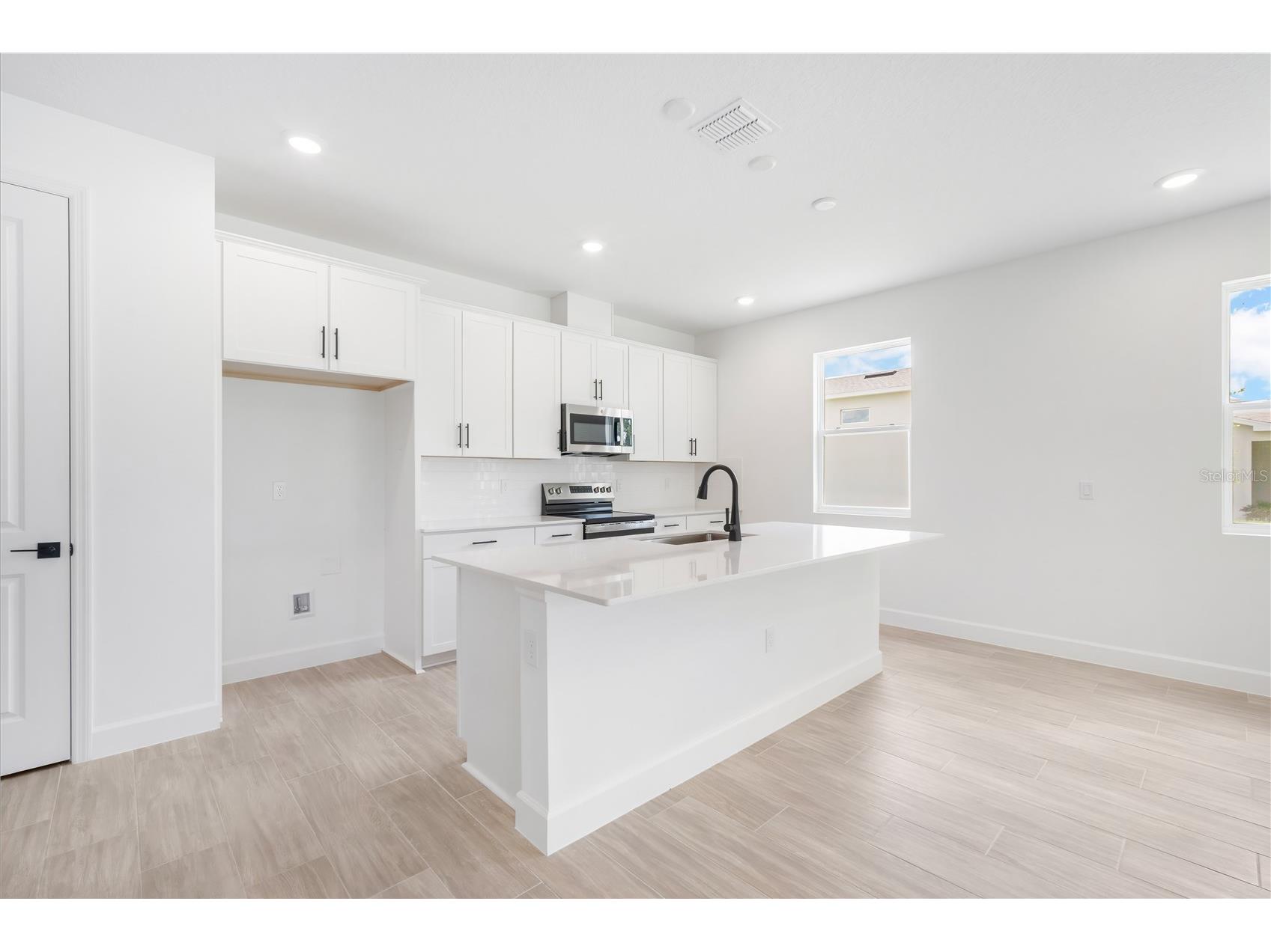 9109 Players Drive Weeki Wachee FL 34613 S5118970 image8