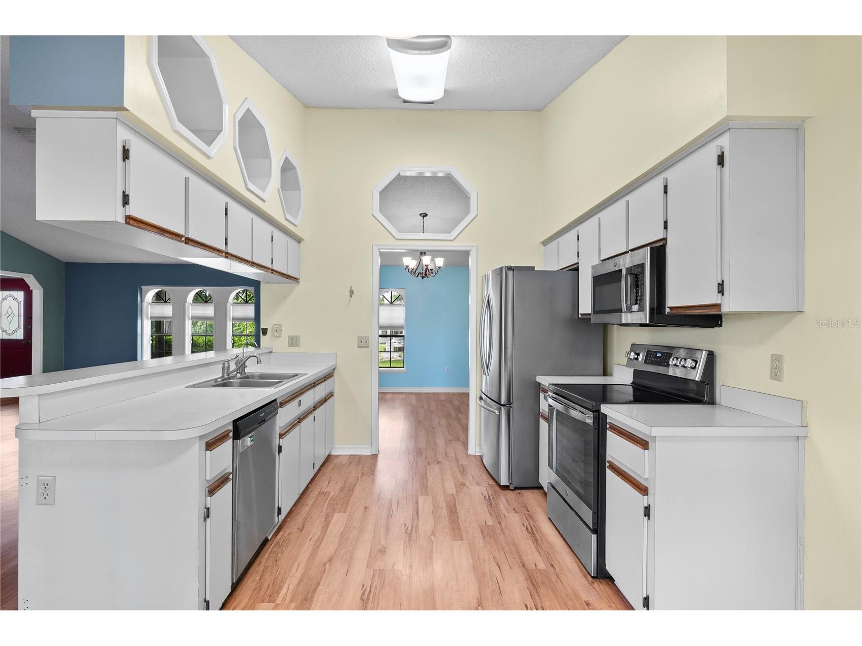 9109 Queen Elizabeth Court Orlando FL 32818 O6412503 image13