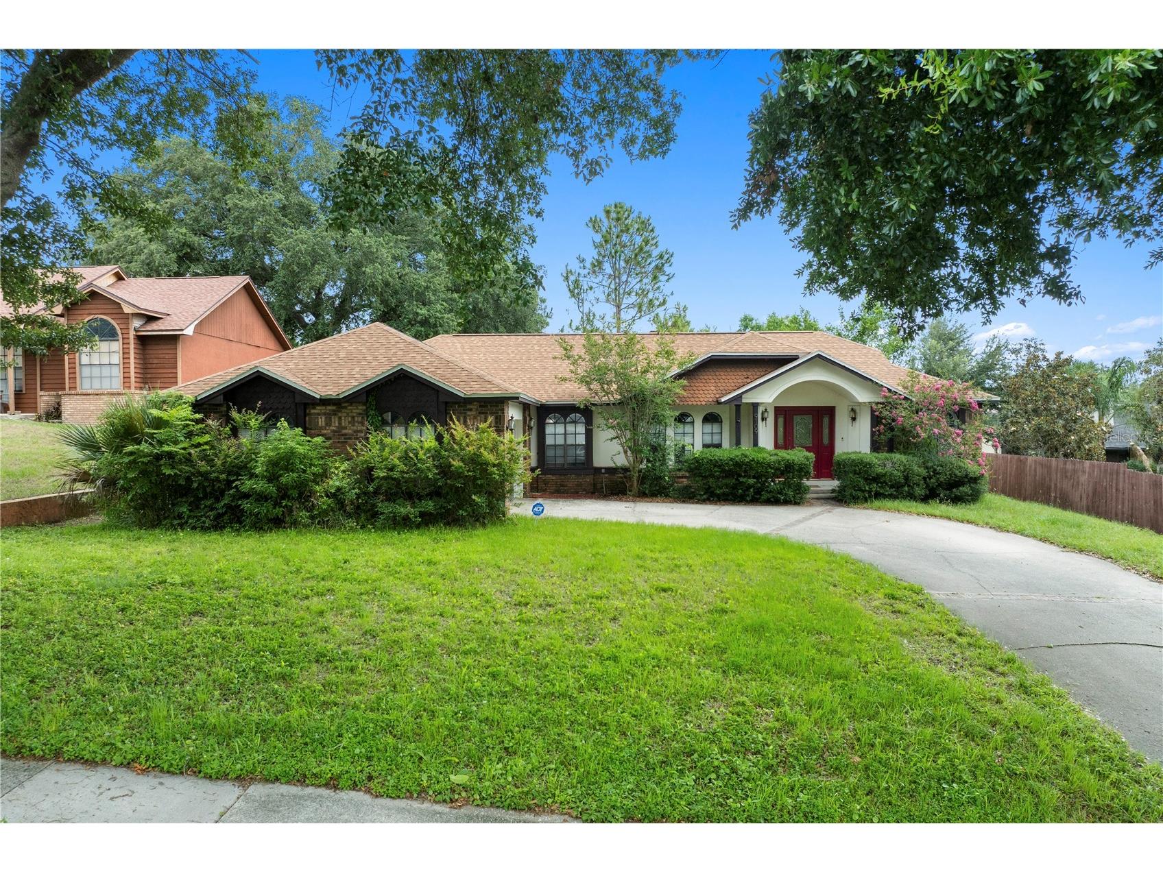 9109 Queen Elizabeth Court Orlando FL 32818 O6412503 image2
