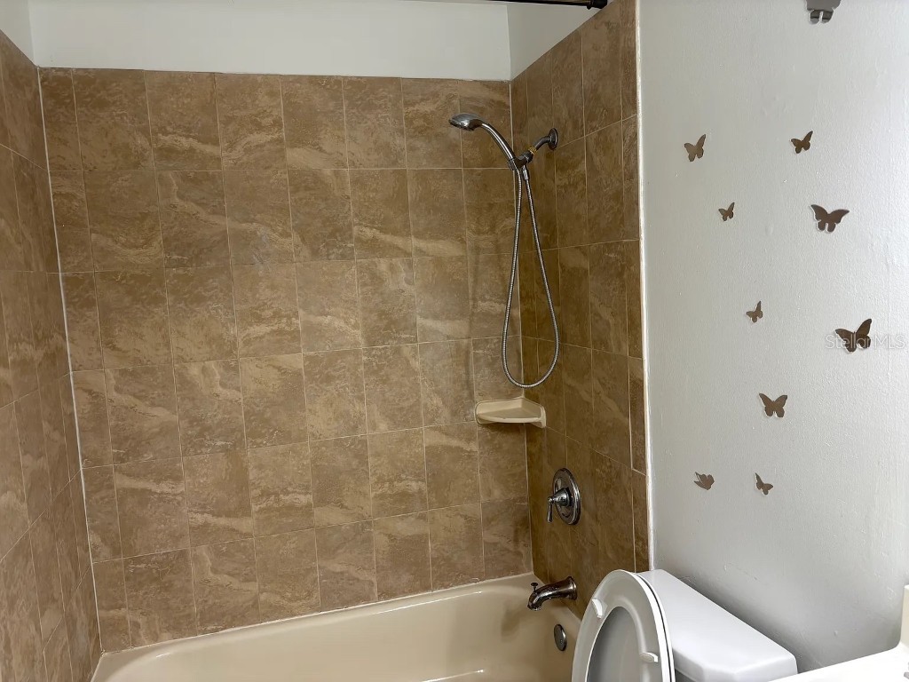 9109 W Hillsborough Avenue #J207 Tampa FL 33615 TB8447137 image7