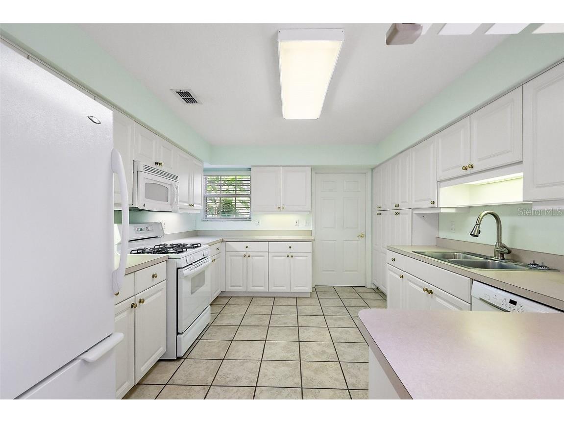 911 Beverly Harbors Drive #16 Leesburg FL 34748 G5098686 image17