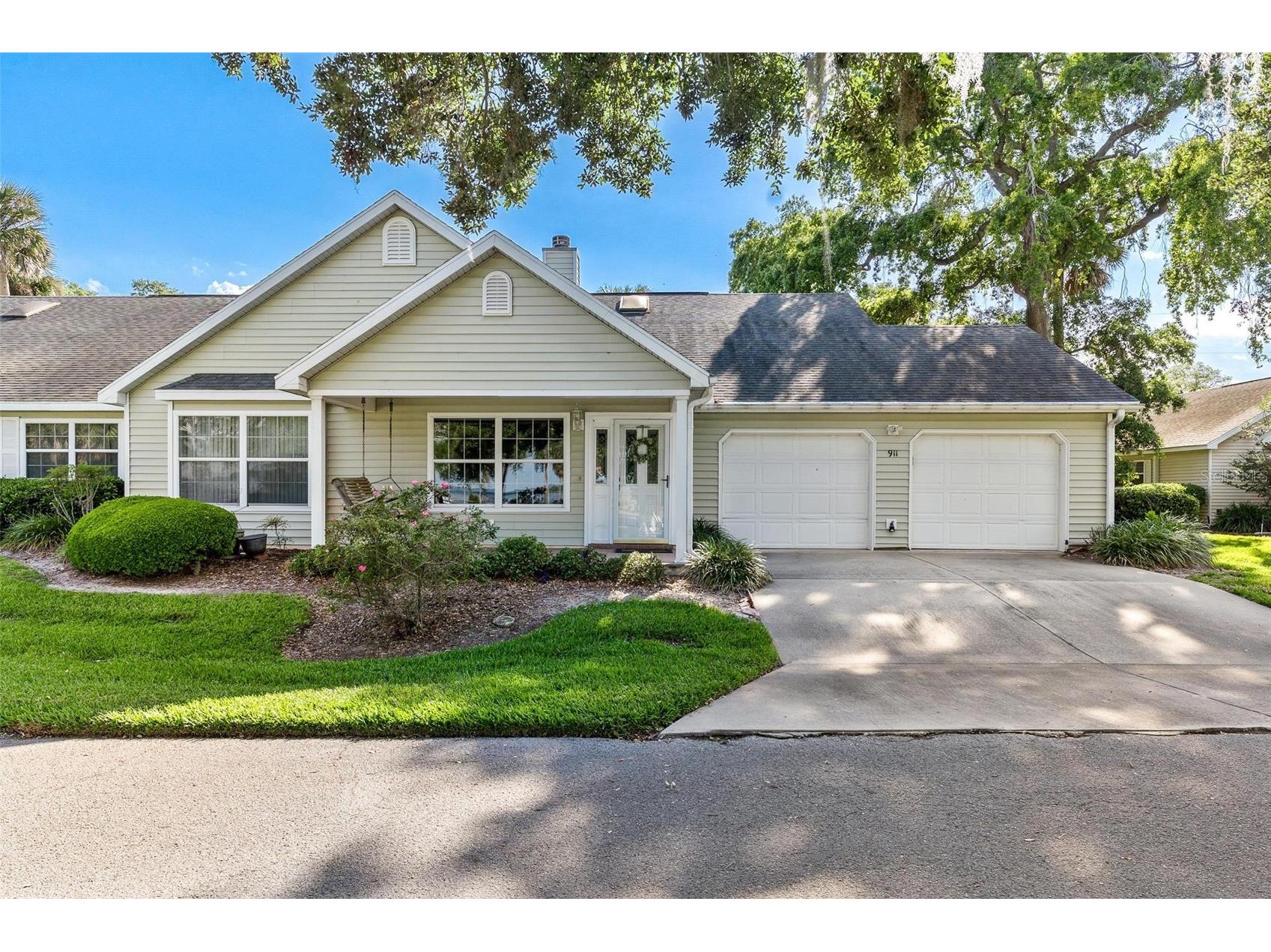 911 Beverly Harbors Drive #16 Leesburg FL 34748 - LAKE GRIFFIN G5111774 image1
