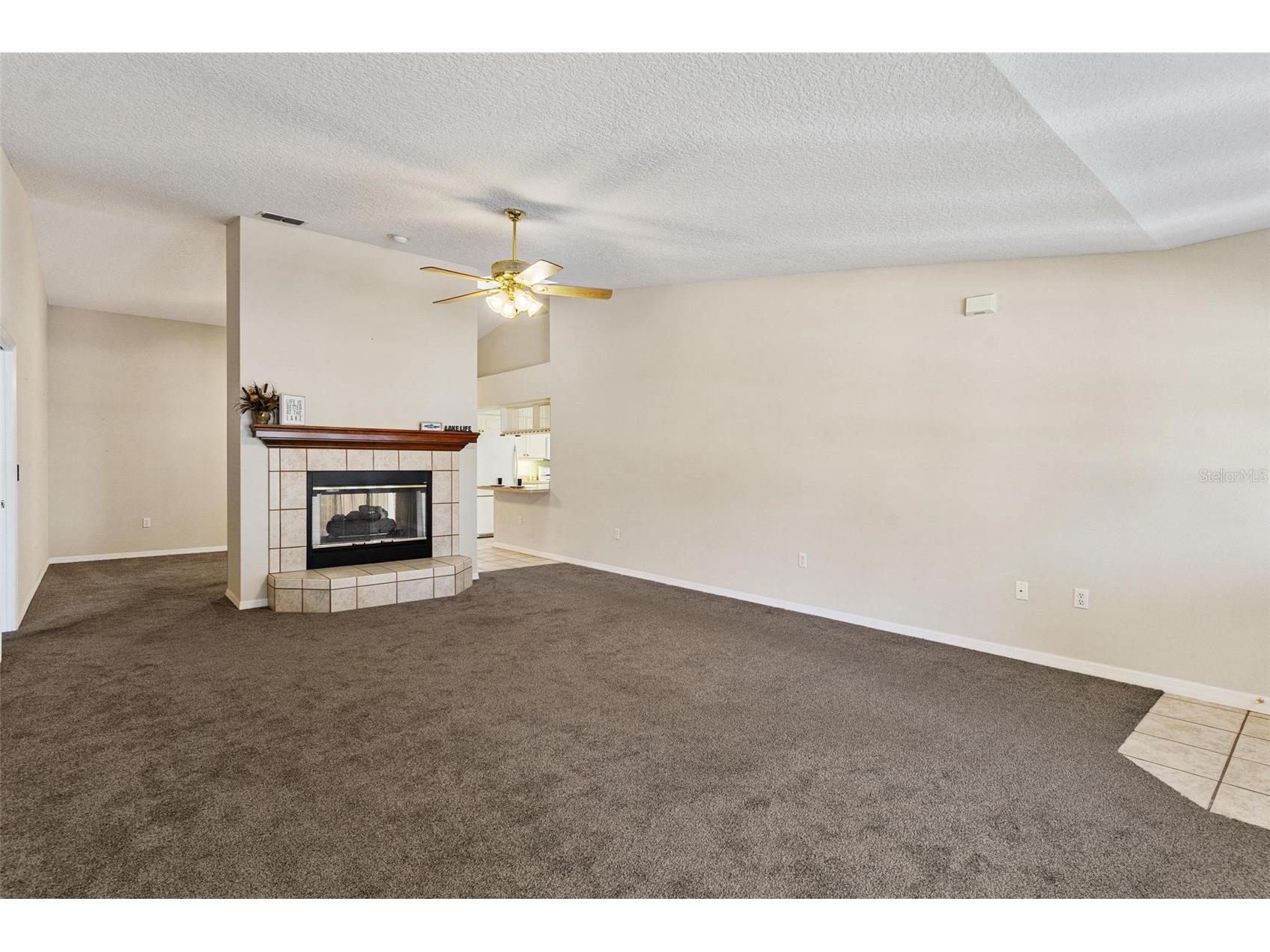 911 Beverly Harbors Drive #16 Leesburg FL 34748 - LAKE GRIFFIN G5111774 image11
