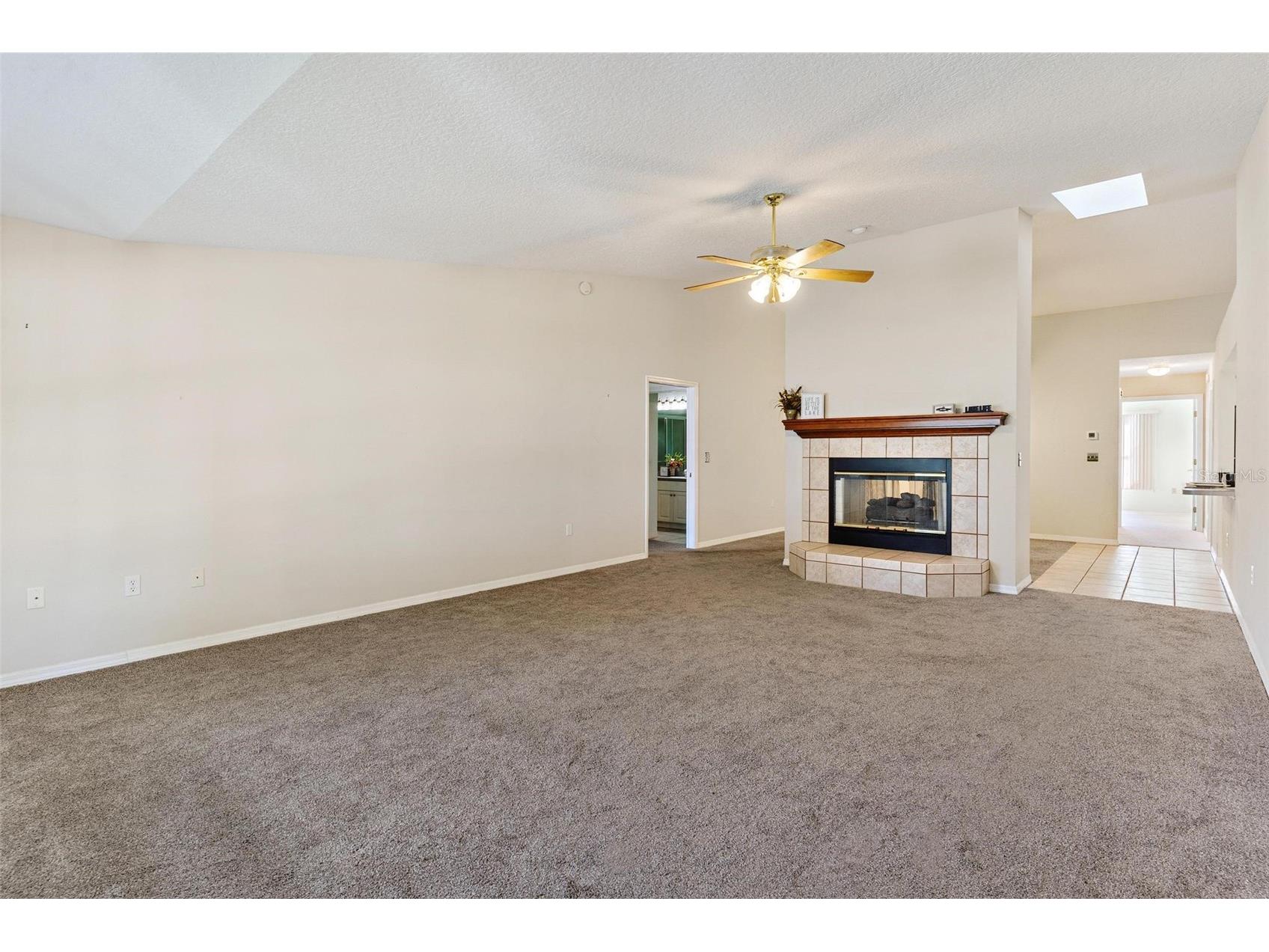 911 Beverly Harbors Drive #16 Leesburg FL 34748 - LAKE GRIFFIN G5111774 image12