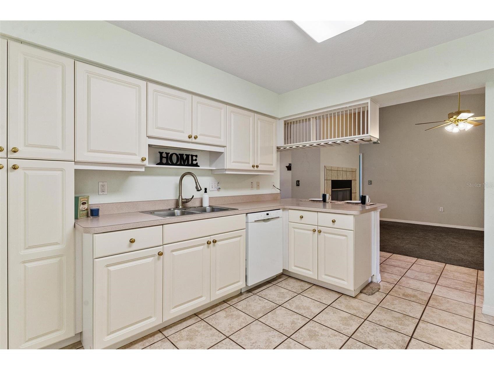 911 Beverly Harbors Drive #16 Leesburg FL 34748 - LAKE GRIFFIN G5111774 image21