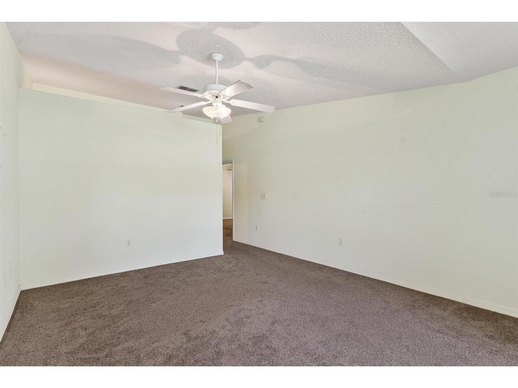 911 Beverly Harbors Drive #16 Leesburg FL 34748 - LAKE GRIFFIN G5111774 image27