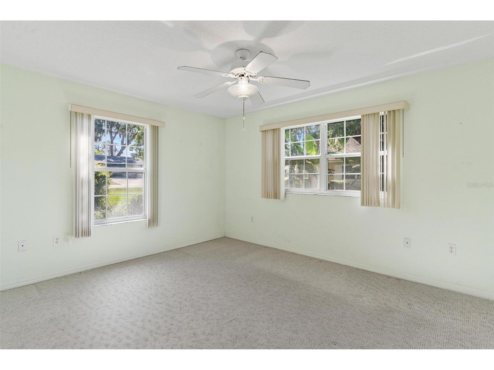 911 Beverly Harbors Drive #16 Leesburg FL 34748 - LAKE GRIFFIN G5111774 image32