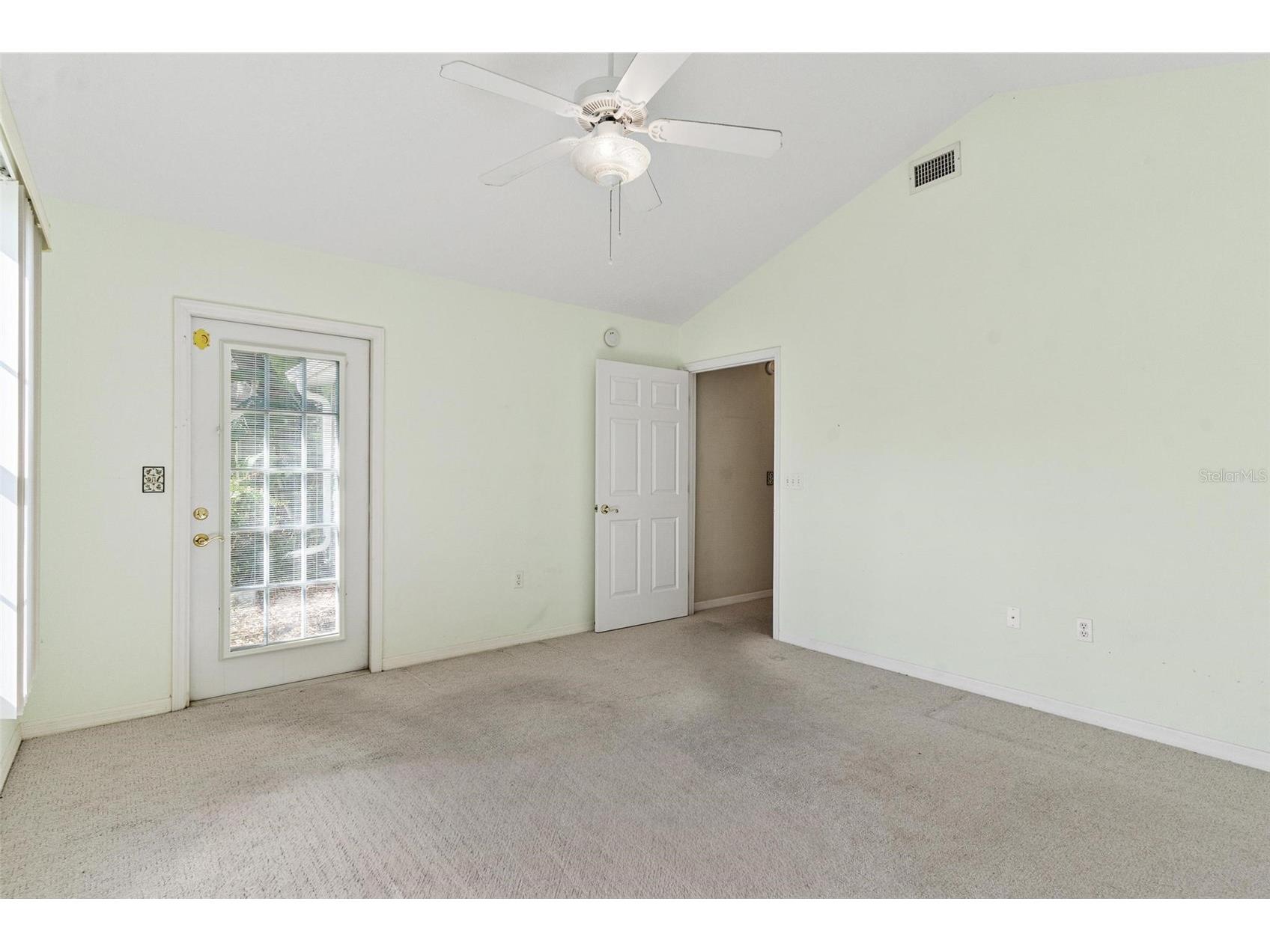 911 Beverly Harbors Drive #16 Leesburg FL 34748 - LAKE GRIFFIN G5111774 image38