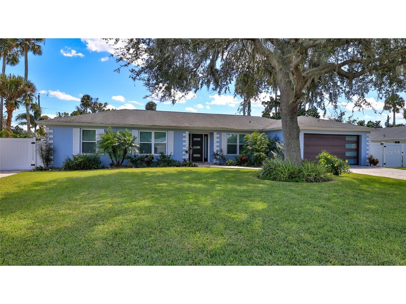 911 Carey Drive South Daytona FL 32119 V4934663 image1