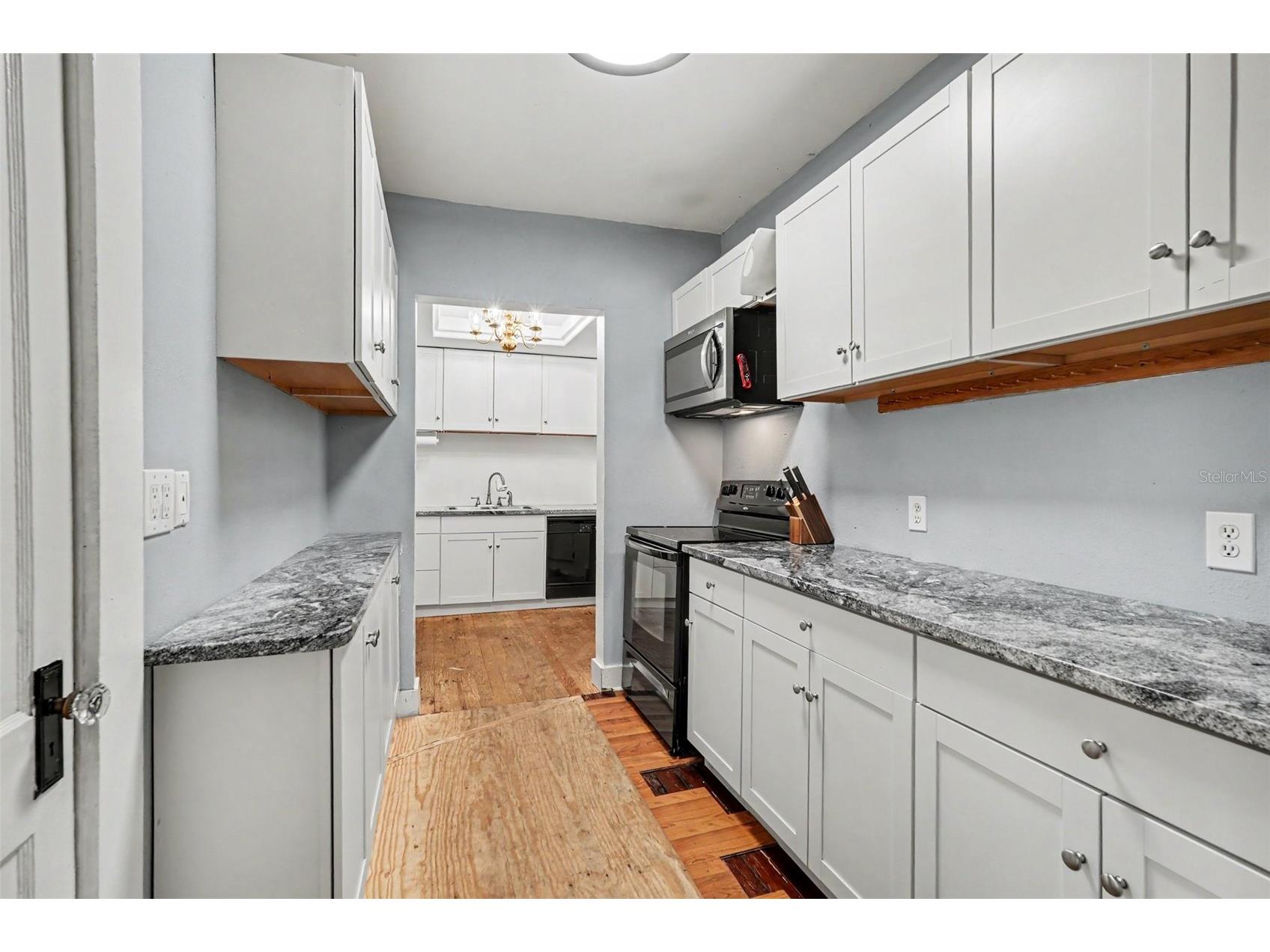 911 E 123rd Avenue Tampa FL 33612 TB8526988 image11
