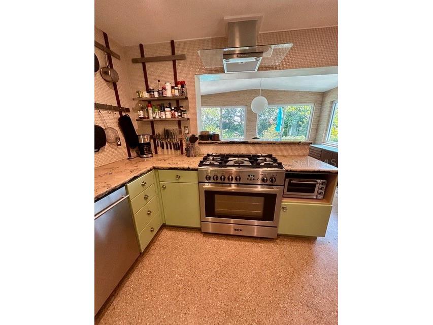 911 E 2nd Avenue New Smyrna Beach FL 32169 NS1087592 image7