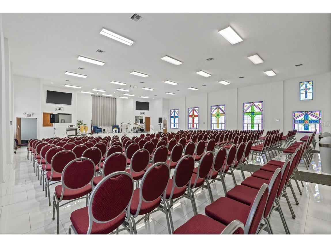 911 E Warren Street Plant City FL 33563 A4657624 image19