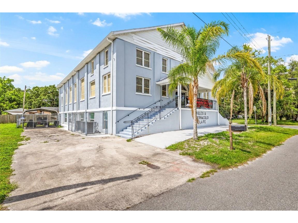 911 E Warren Street Plant City FL 33563 A4657624 image2