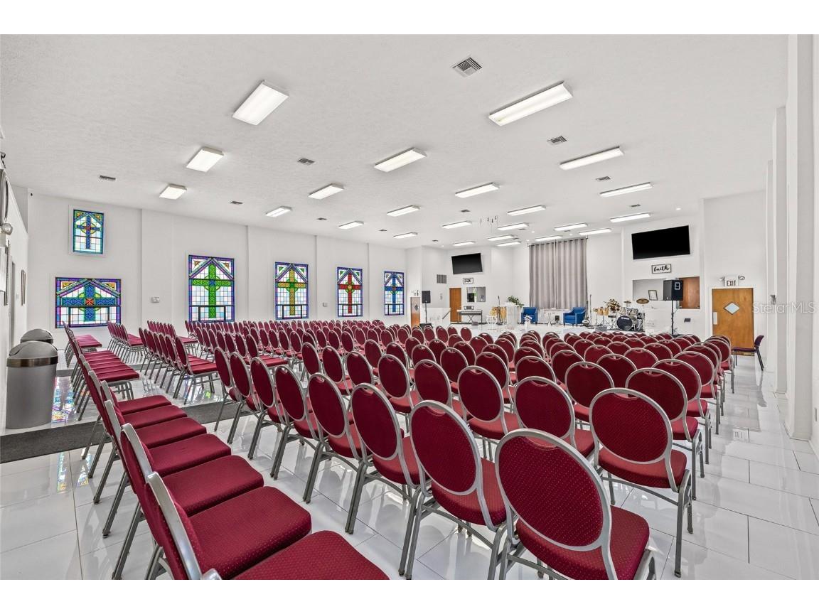 911 E Warren Street Plant City FL 33563 A4657624 image21