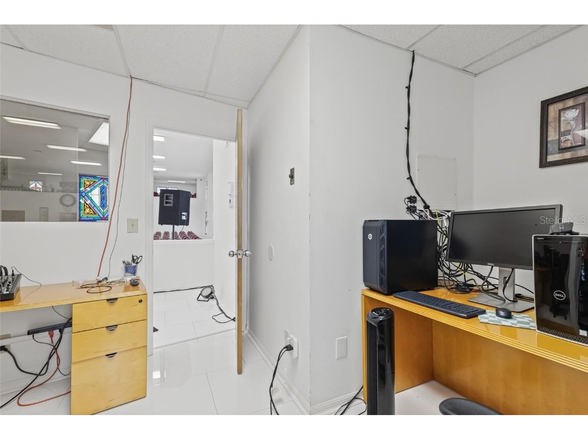 911 E Warren Street Plant City FL 33563 A4657624 image33