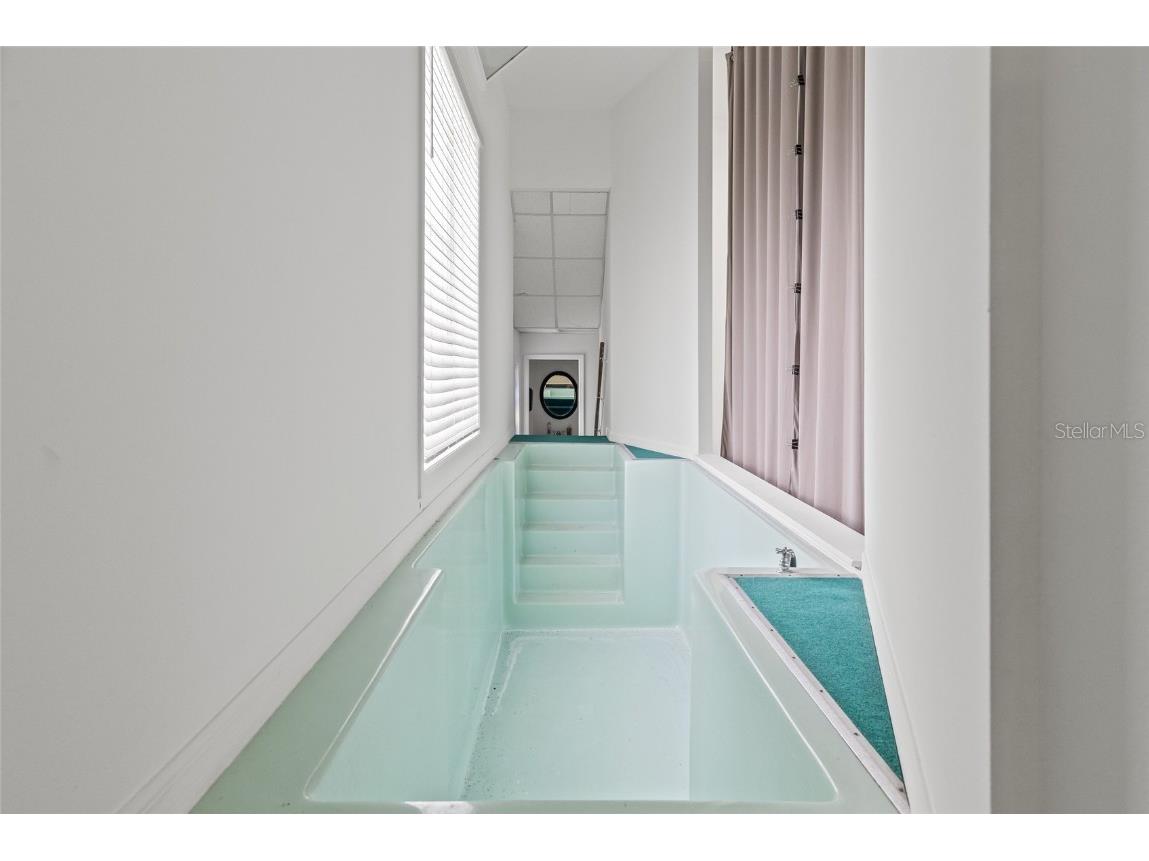 911 E Warren Street Plant City FL 33563 A4657624 image35