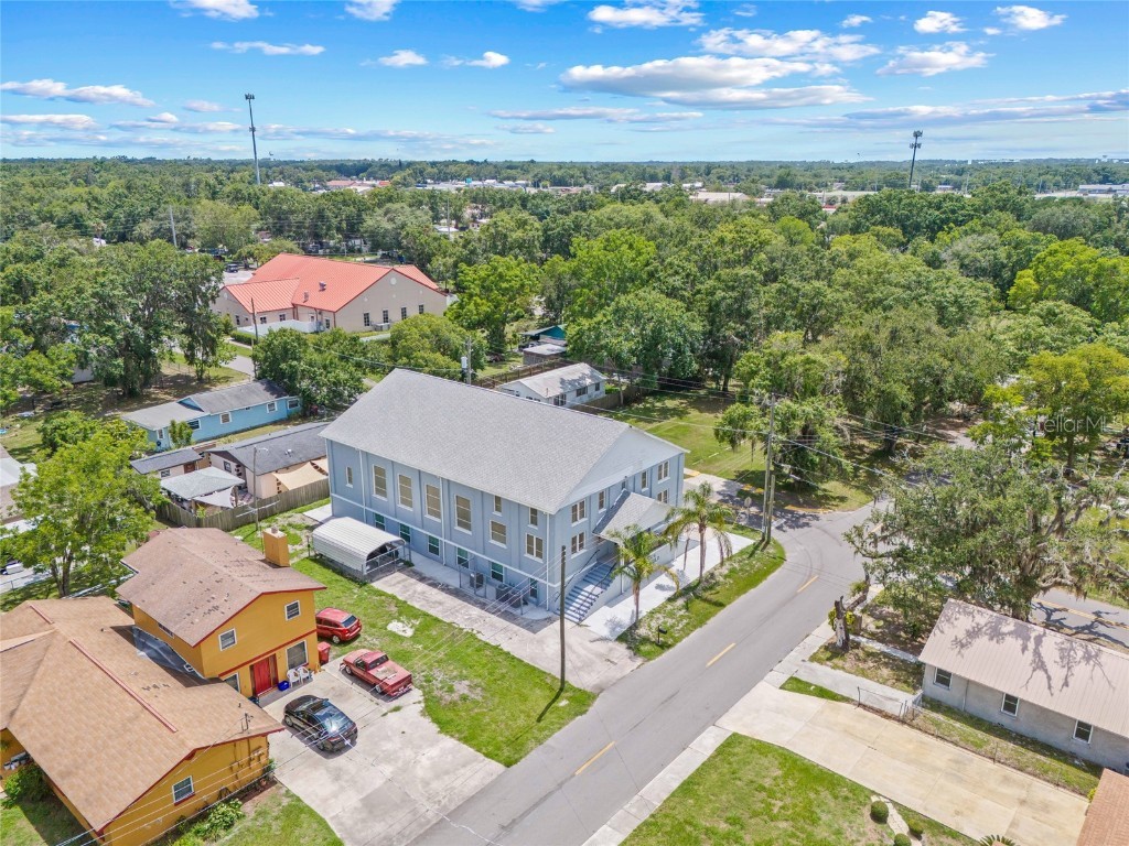 911 E Warren Street Plant City FL 33563 A4657624 image4