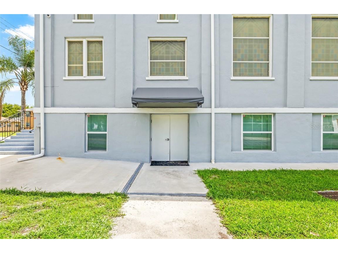 911 E Warren Street Plant City FL 33563 A4657624 image41
