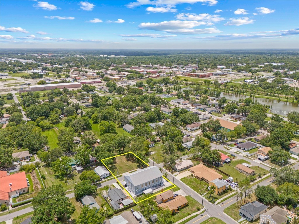 911 E Warren Street Plant City FL 33563 A4657624 image94