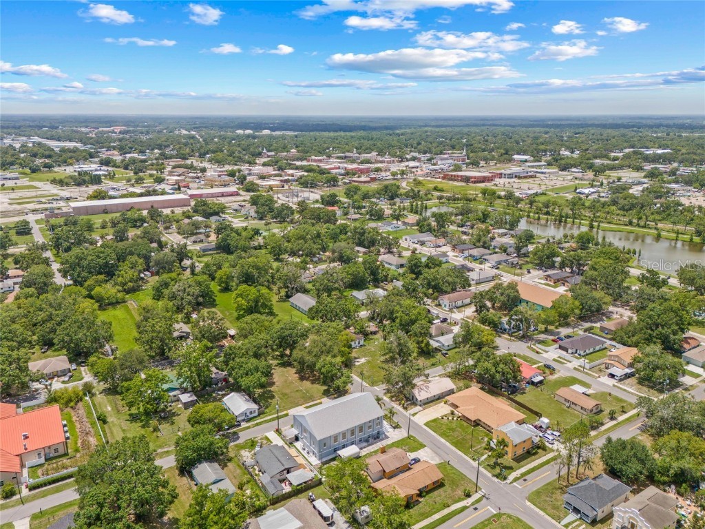 911 E Warren Street Plant City FL 33563 A4657624 image96