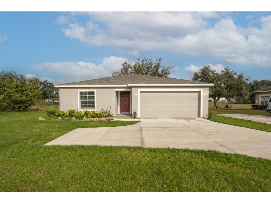 911 Gascony Court Kissimmee FL 34759 P4928748 image1
