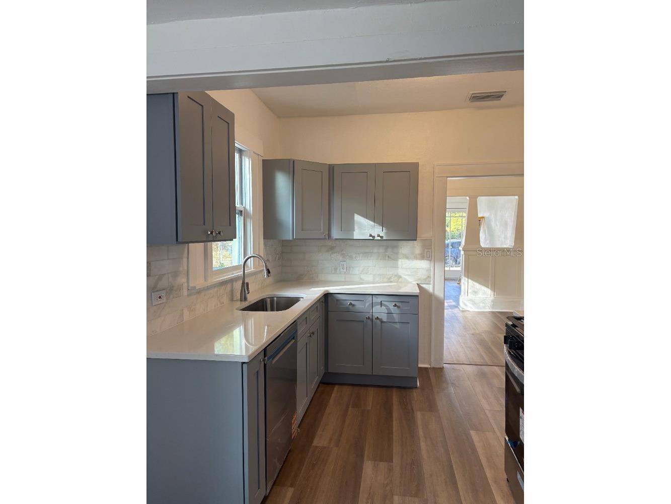 911 Hart Street Clearwater FL 33755 TB8476278 image16