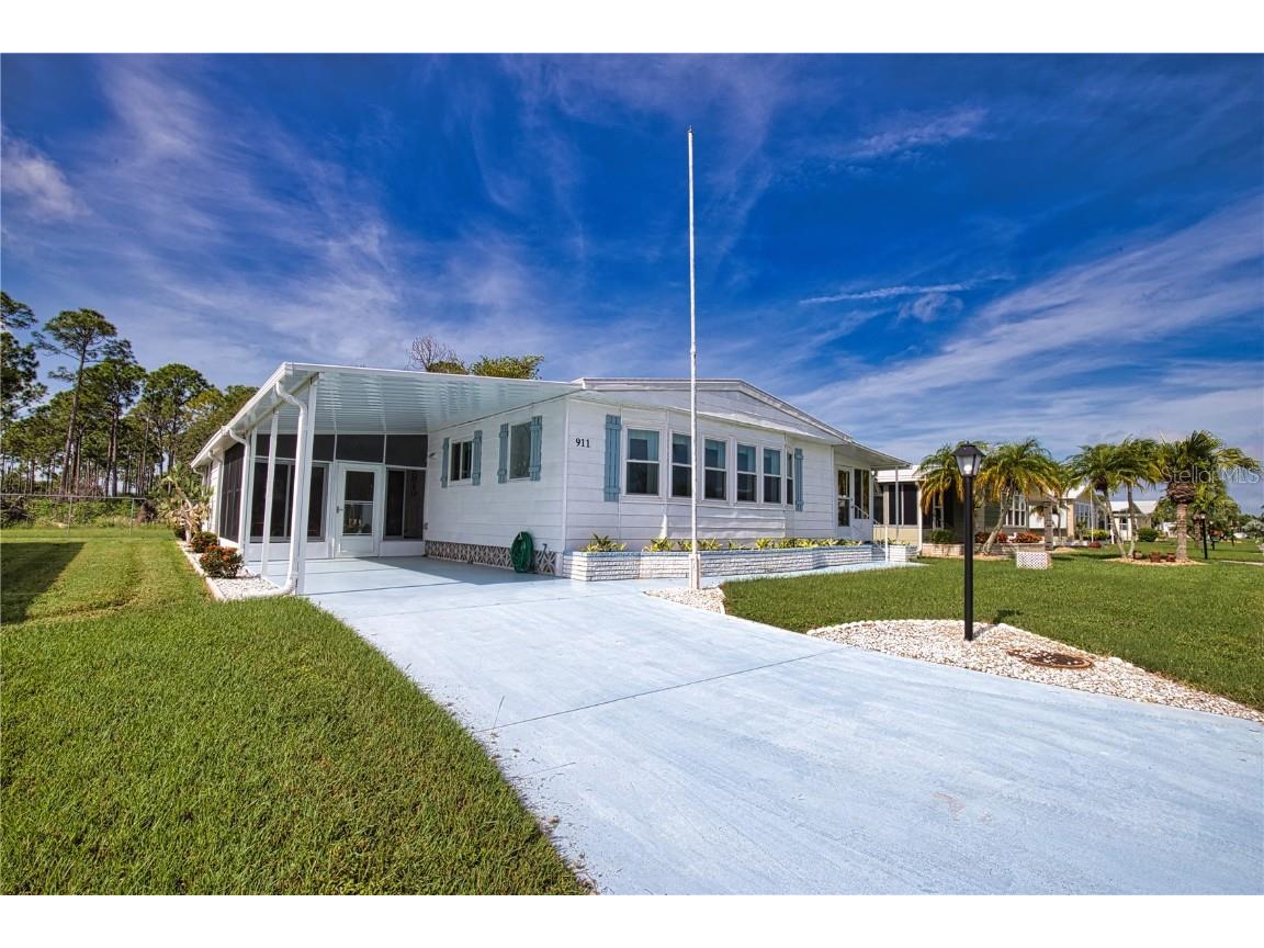 911 Iglesia Drive North Port FL 34287 T3477163 image1