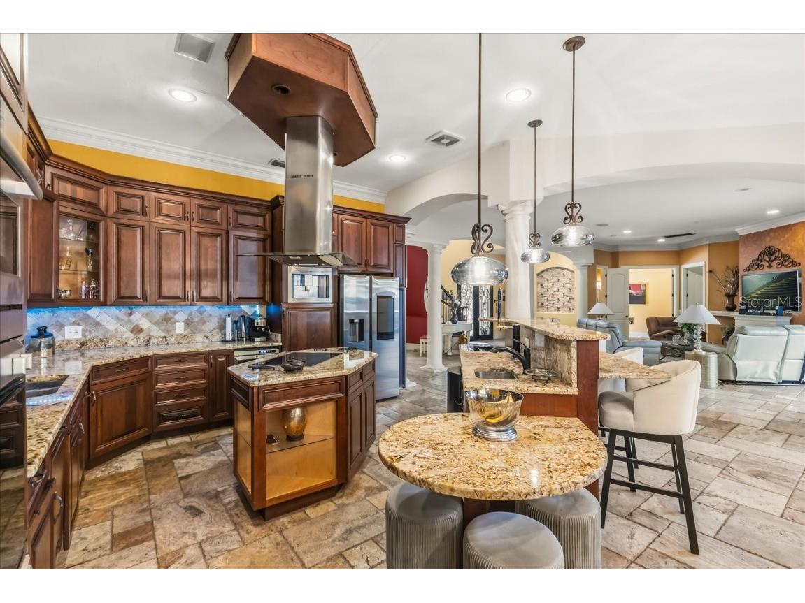 911 Jungle Avenue N Saint Petersburg FL 33710 O6358654 image10