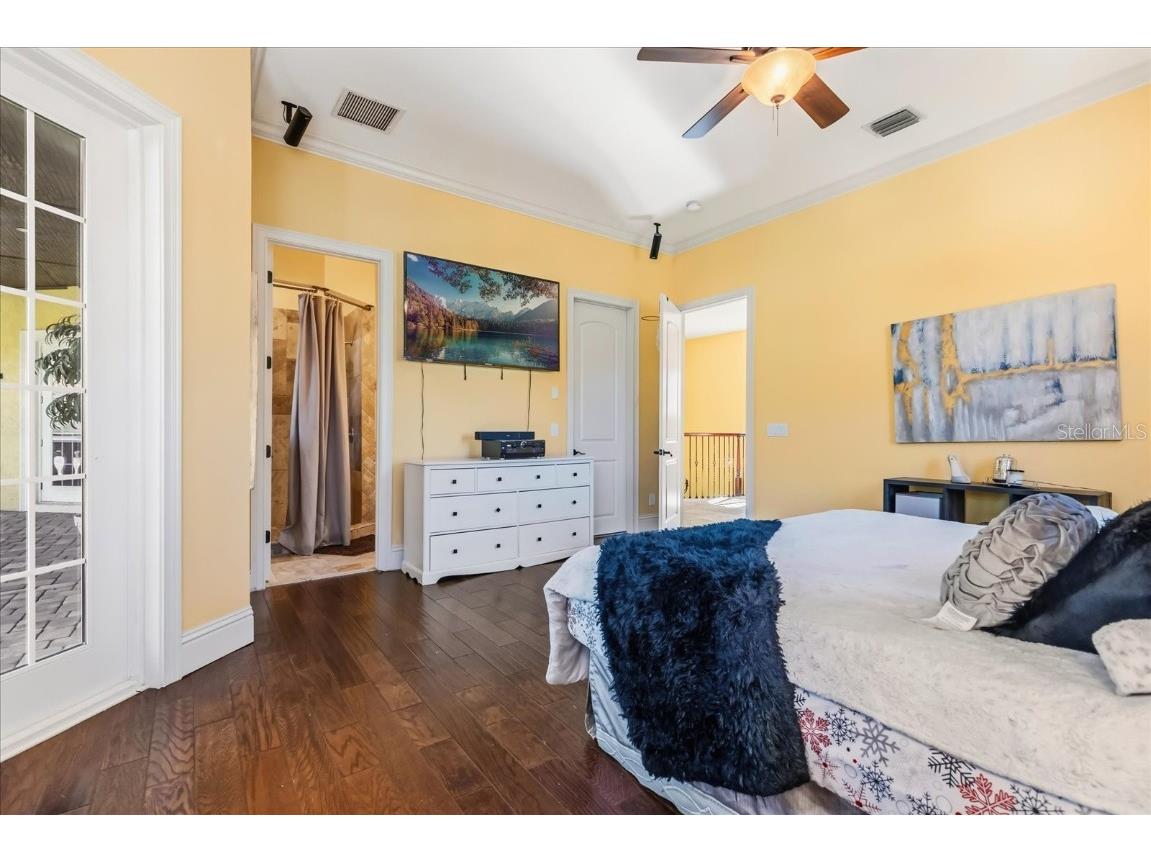 911 Jungle Avenue N Saint Petersburg FL 33710 O6358654 image28