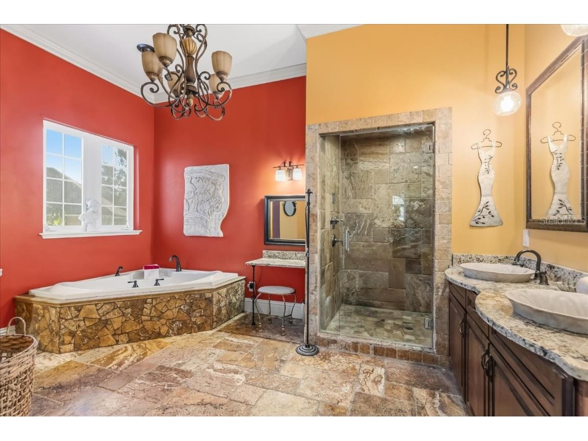 911 Jungle Avenue N Saint Petersburg FL 33710 O6358654 image37