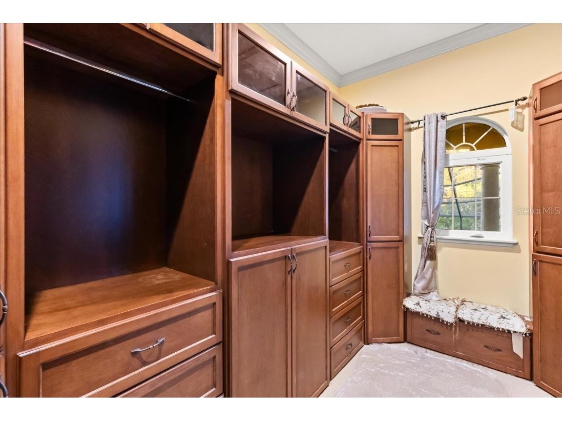 911 Jungle Avenue N Saint Petersburg FL 33710 O6358654 image40