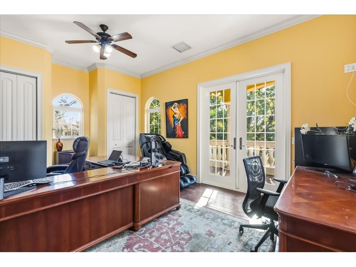 911 Jungle Avenue N Saint Petersburg FL 33710 O6358654 image44