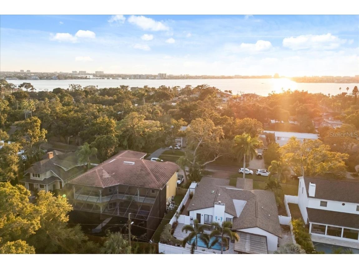 911 Jungle Avenue N Saint Petersburg FL 33710 O6358654 image68