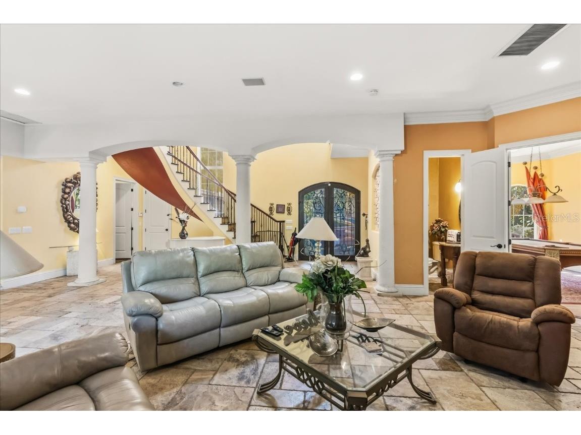 911 Jungle Avenue N Saint Petersburg FL 33710 O6358654 image7