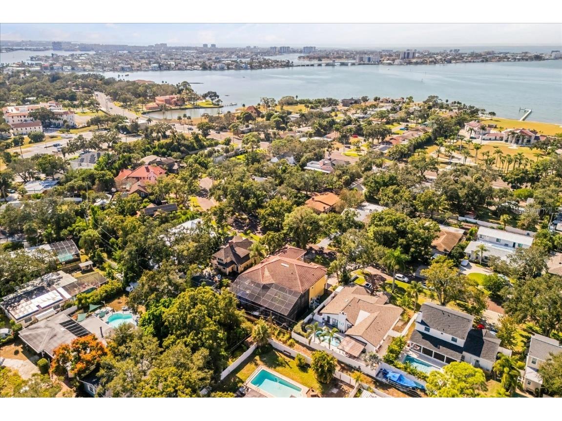 911 Jungle Avenue N Saint Petersburg FL 33710 O6358654 image72