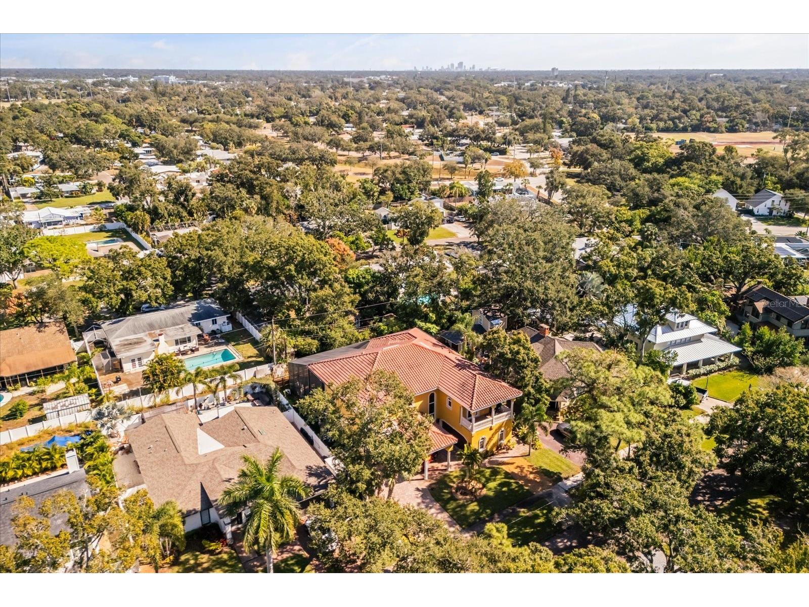 911 Jungle Avenue N Saint Petersburg FL 33710 O6358654 image79