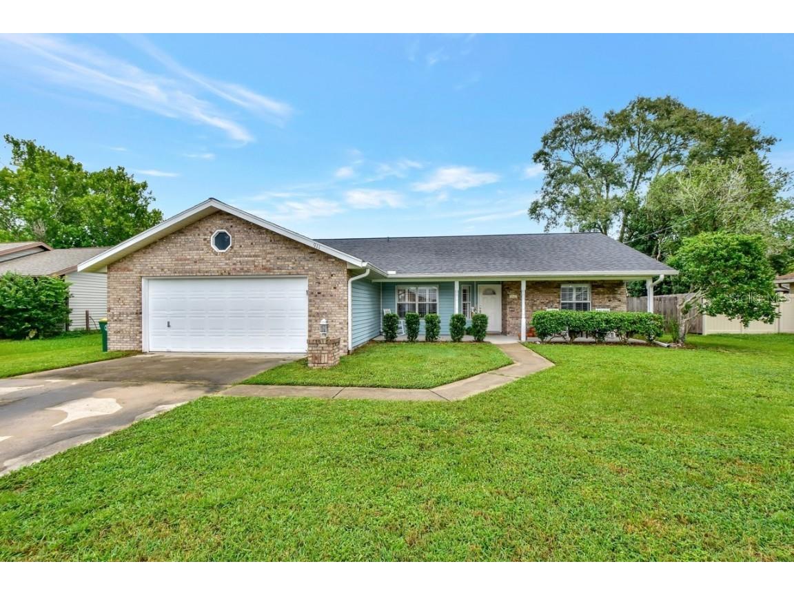 911 Limewood Avenue Deland FL 32724 - LAKE LINDLEY V4931105 image1