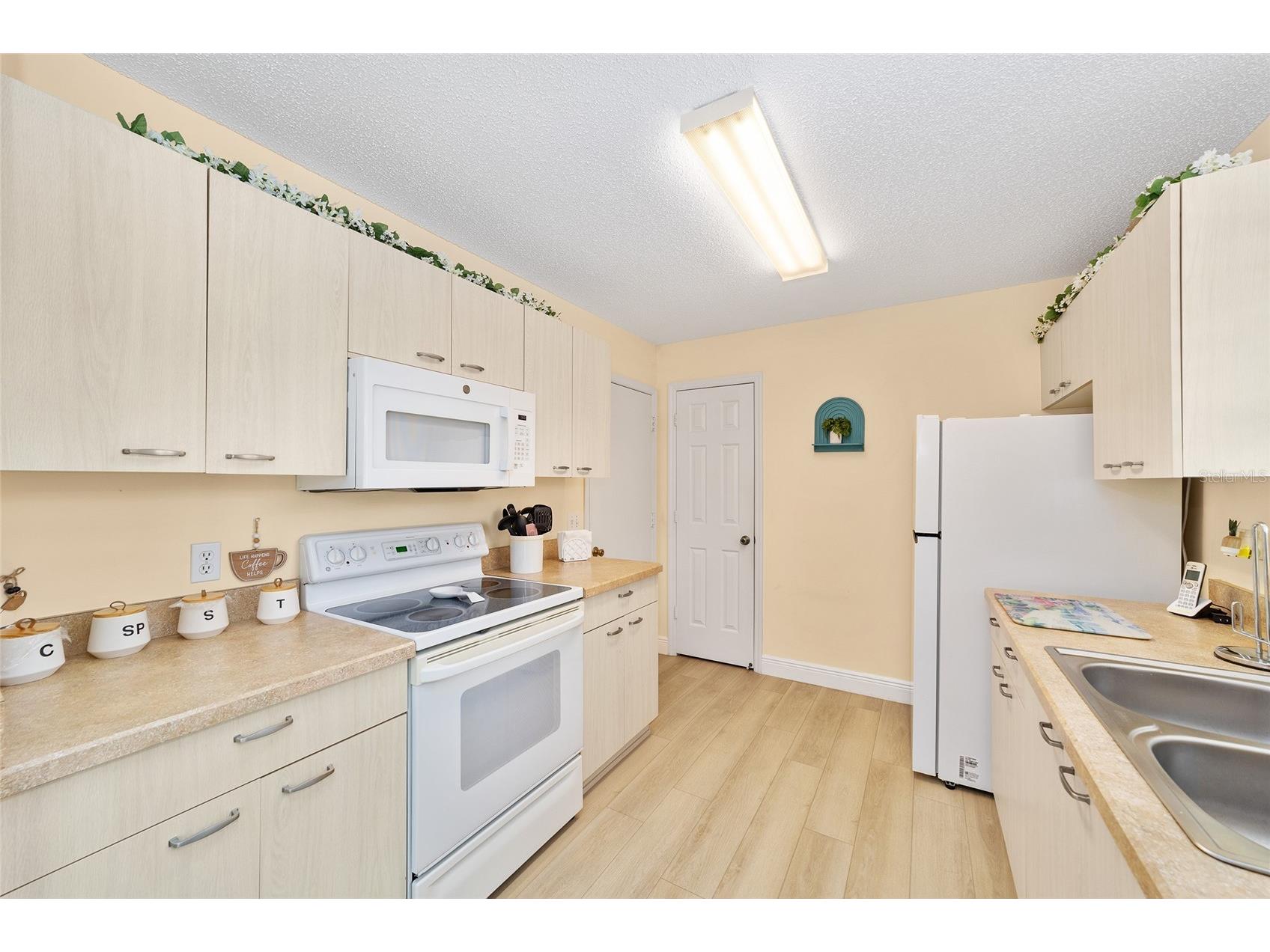 911 Medira Drive Lady Lake FL 32159 G5114357 image14