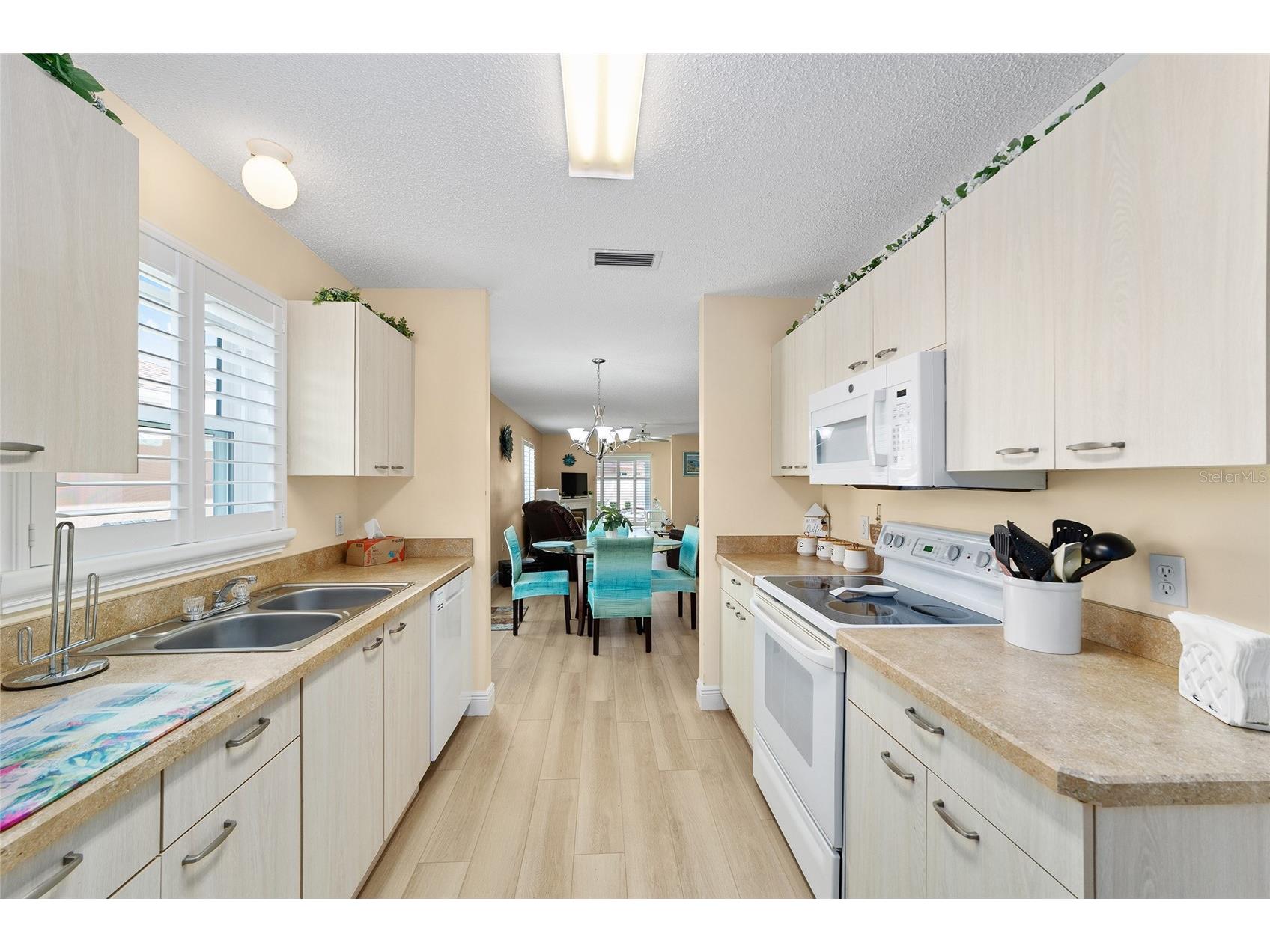 911 Medira Drive Lady Lake FL 32159 G5114357 image16