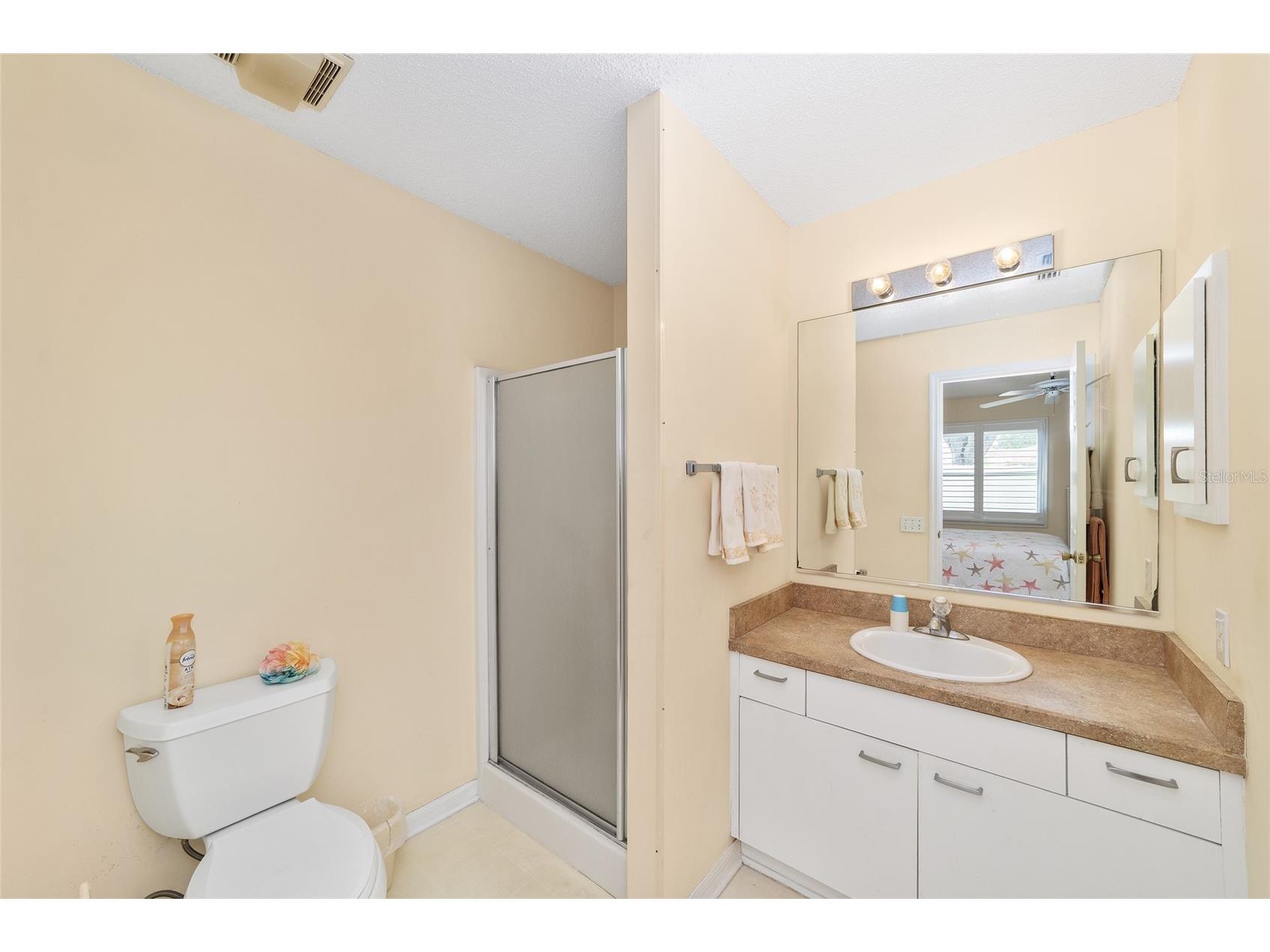911 Medira Drive Lady Lake FL 32159 G5114357 image19