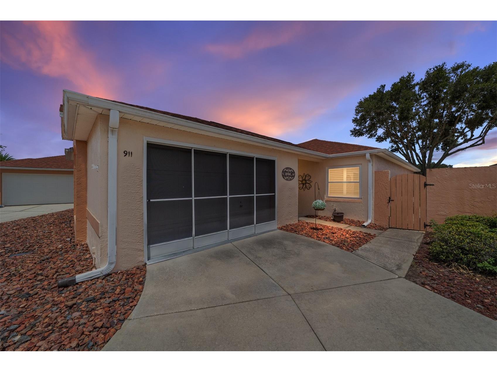 911 Medira Drive Lady Lake FL 32159 G5114357 image2