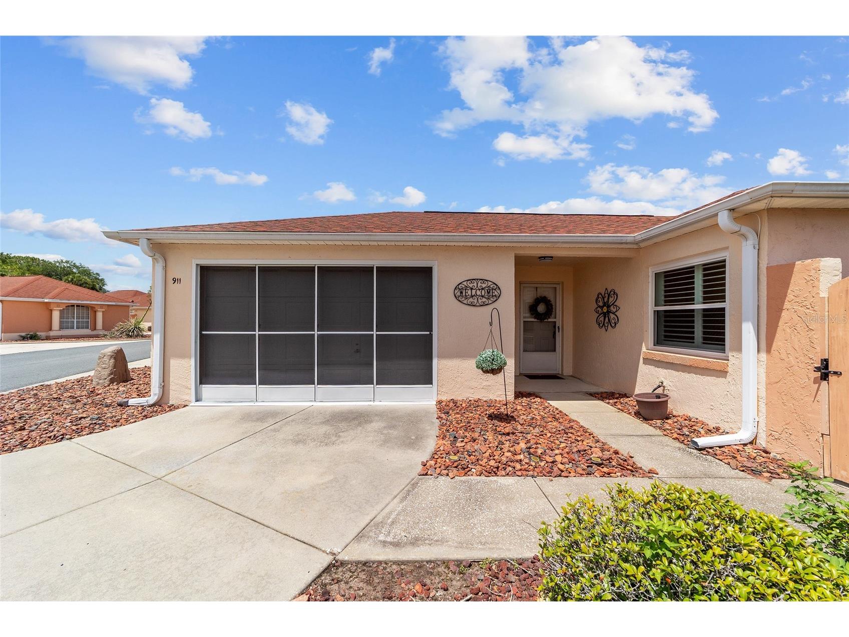 911 Medira Drive Lady Lake FL 32159 G5114357 image3